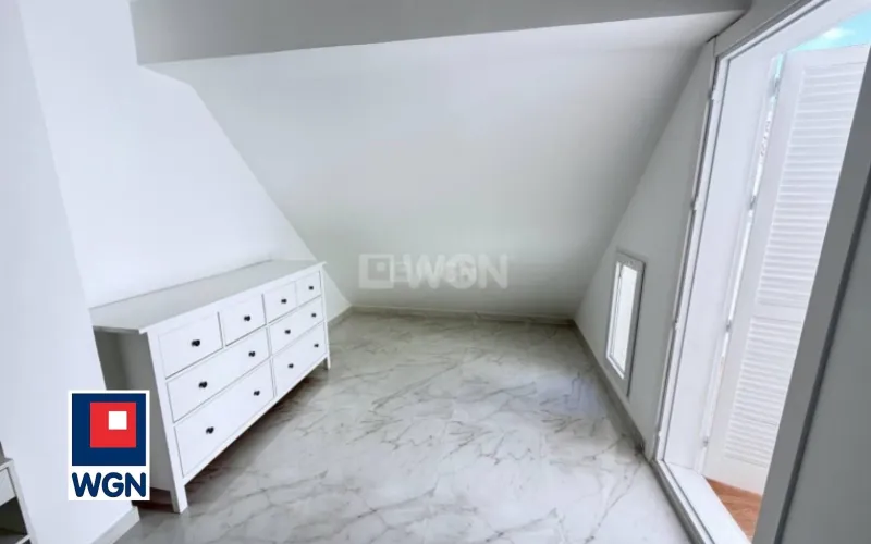Mieszkanie na  sprzedaż Torrevieja - Duży apartament z ładnym tarasem, tylko 150 m od plaży!